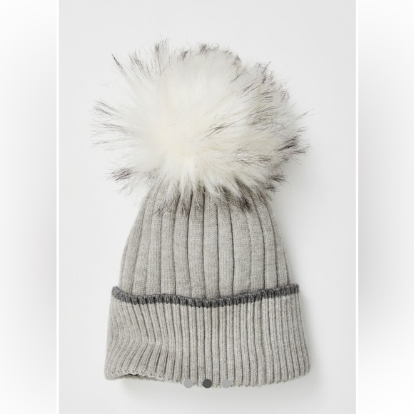 Free People ⛸️ Orbit Pom Beanie New with Tags 💎 - Picture 3 of 6